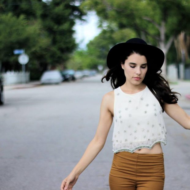 Listen: Kris Angelis – ‘Heartbreak is Contagious’